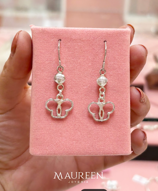 Arete mariposa calado con esfera colgante - Plata