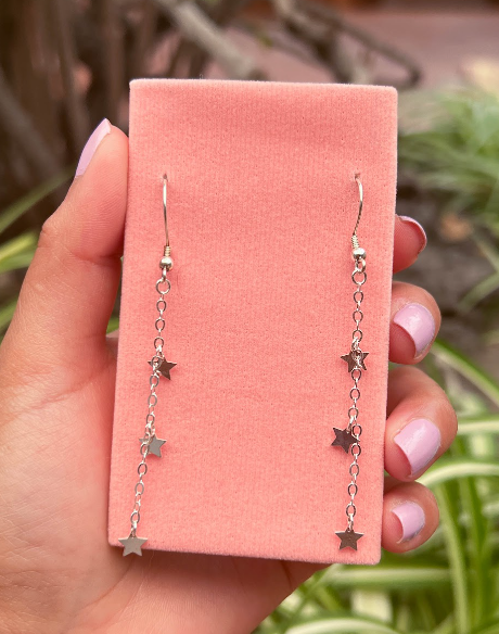 Arete estrellas racimos cadena - Plata
