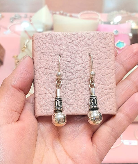 Arete bola tubo trenzado colgante- Plata Quemada