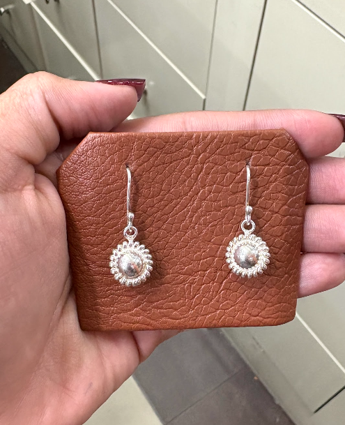 Arete circular trenzado bola colgante grande - Plata