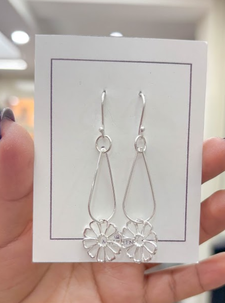 Arete flor tejido con gota - Plata