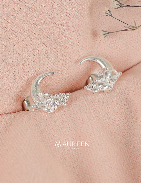 Arete luna lisa con circones pegado - Plata