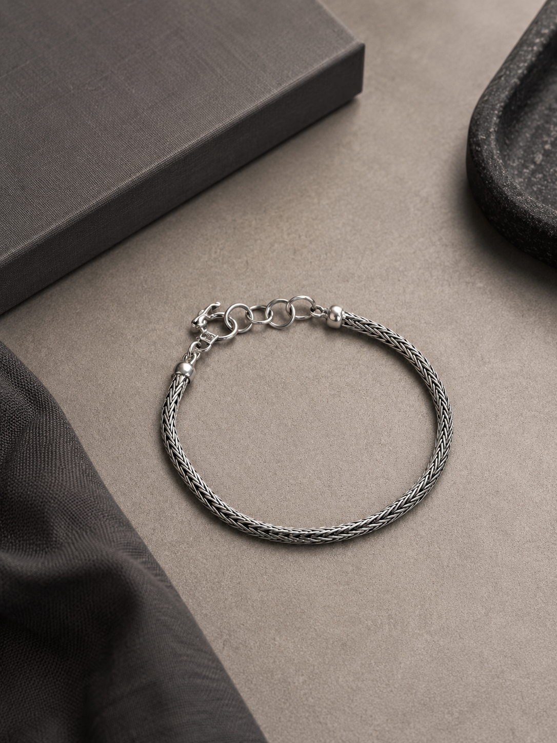 Pulsera espiga gruesa - plata quemada