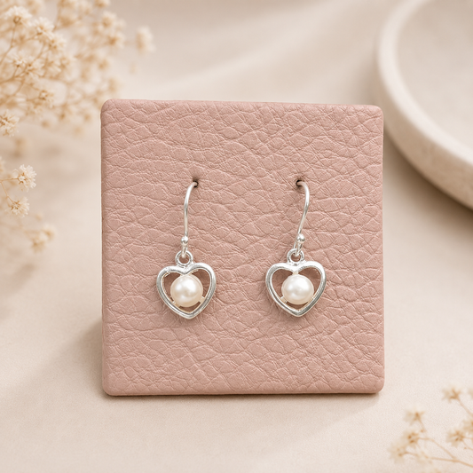 Arete corazon calado con perla colgante - plata