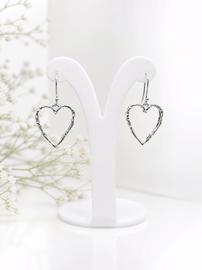Arete corazón texturado calado - Plata
