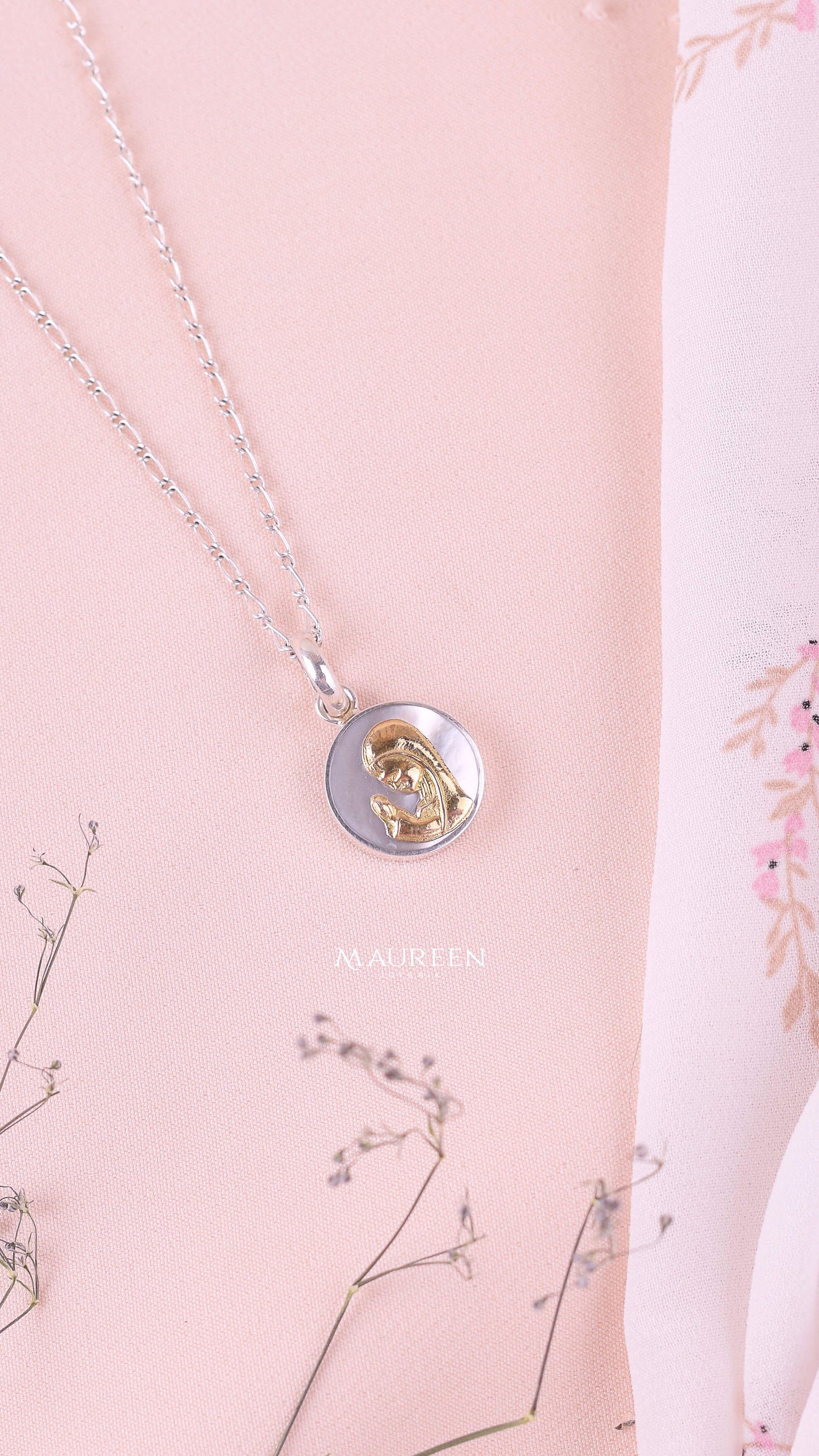 Dije virgen madona nácar - Plata/Oro