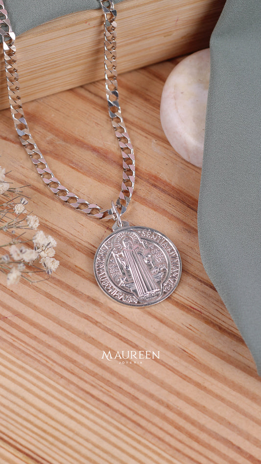 Dije San Benito grande -  Plata