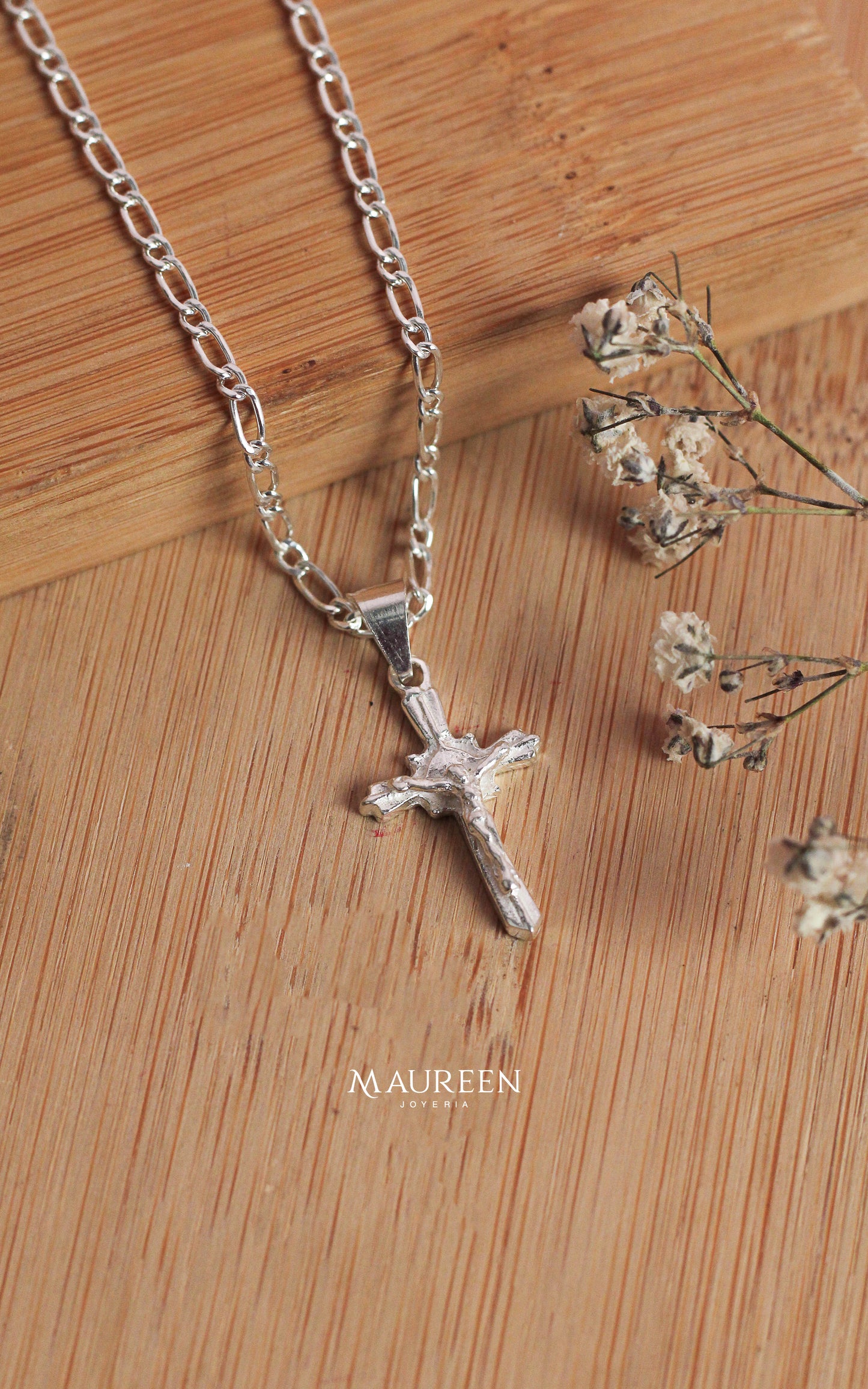 Dije cruz jesucristo rayas con destello - plata