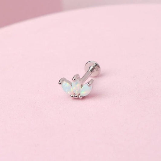 Arete piercing tres hojas opalo - Plata