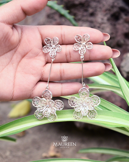 Arete dos flores filigrana - Plata