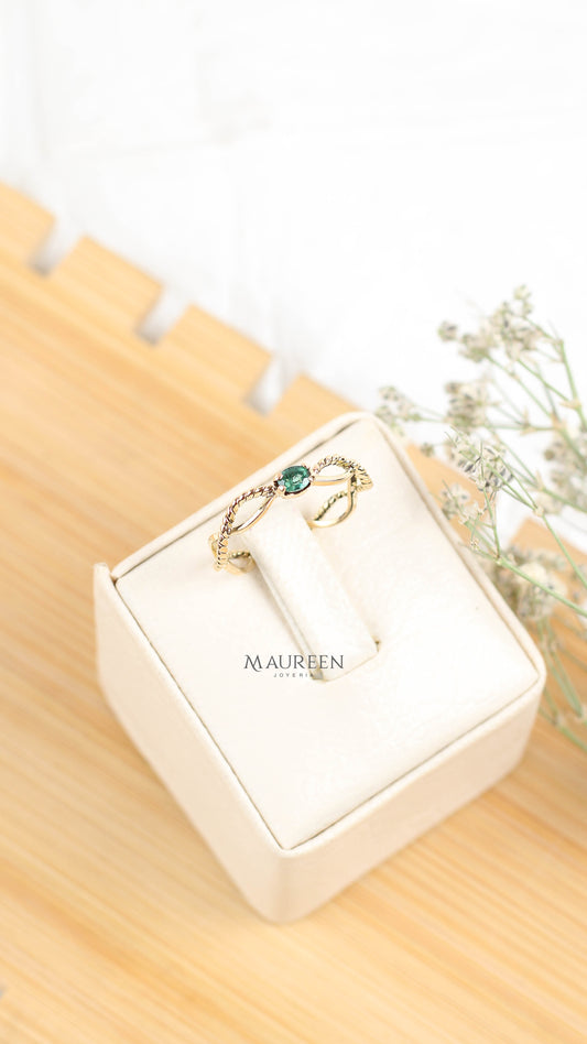 Anillo infinito entrelazado - Oro
