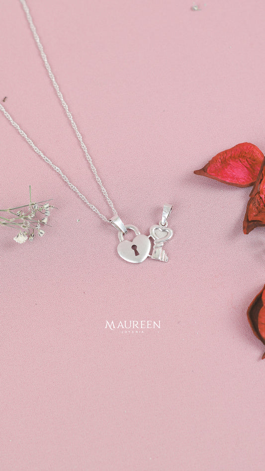 Dije corazon y llave -  Plata