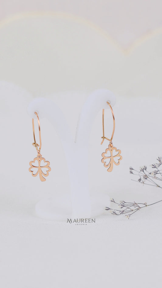 Arete colgante trebol - Oro