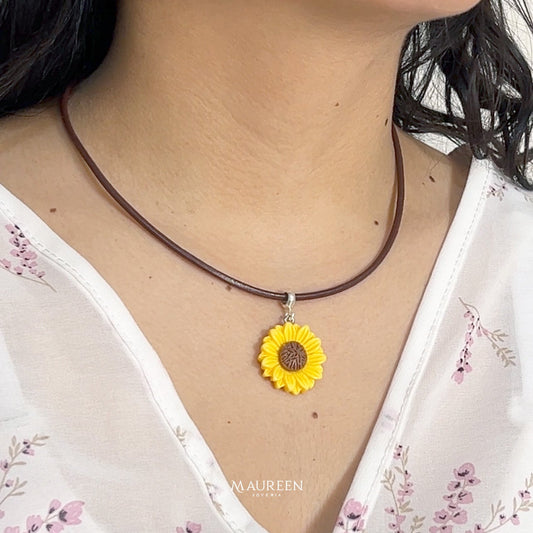 Collar Girasol de cuero -  Plata