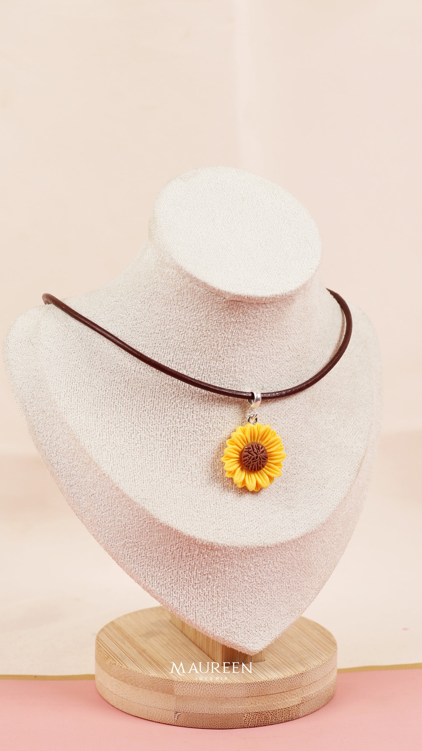 Collar Girasol de cuero -  Plata