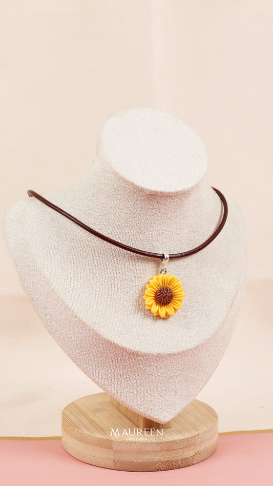 Collar Girasol de cuero -  Plata