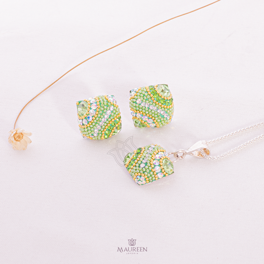 Juego cuadrado verde con circones pegado - Plata