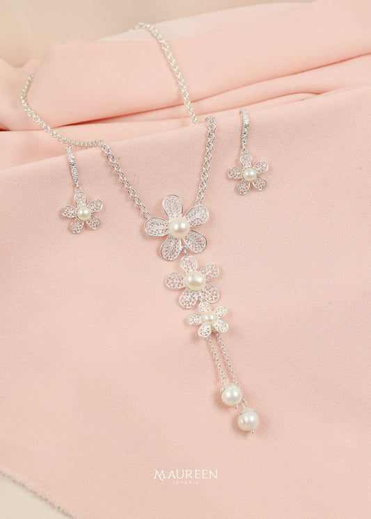 Juego flor filigrana con perlas collar y aretes colgante - Plata