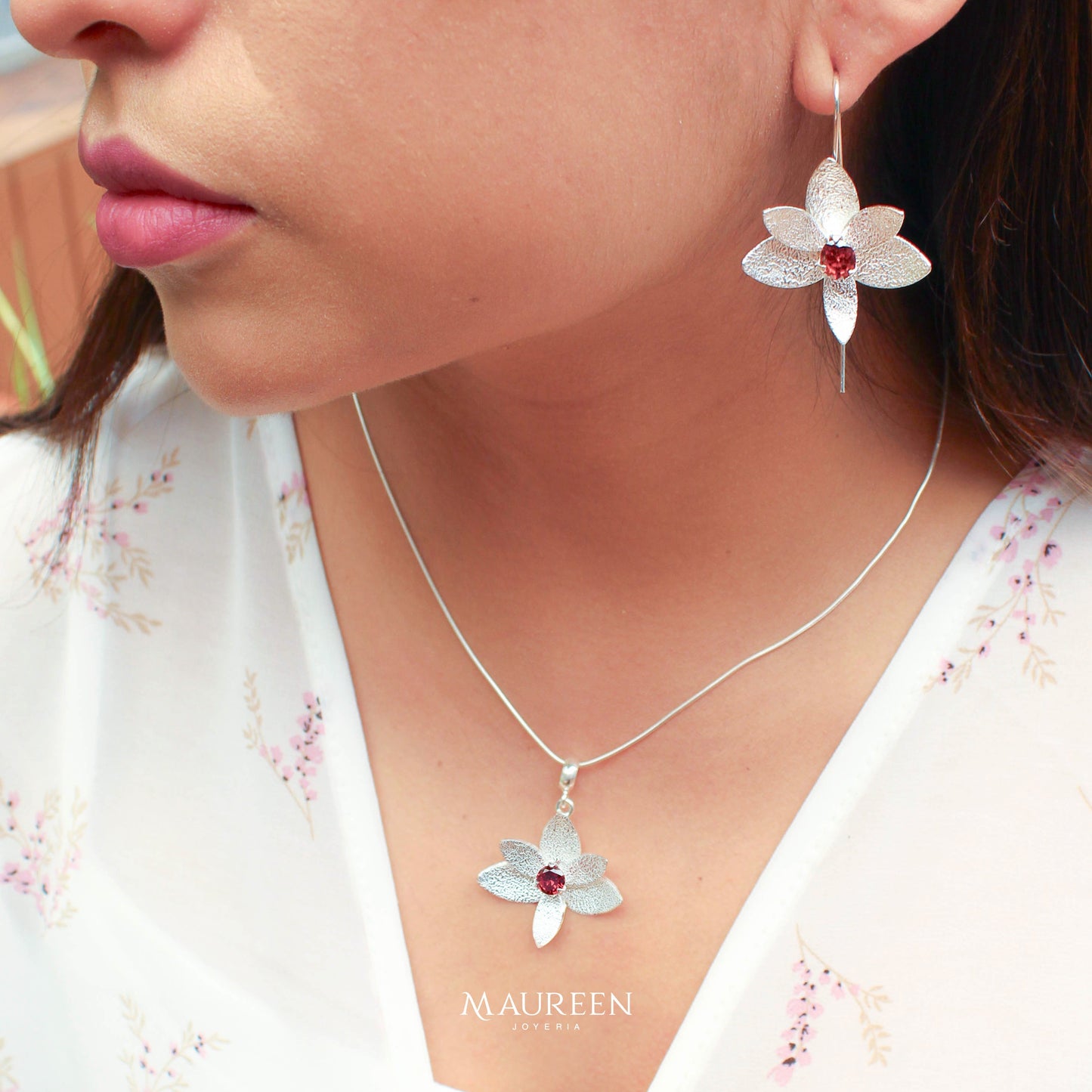 Juego flor orquidea piedra rubi - Plata