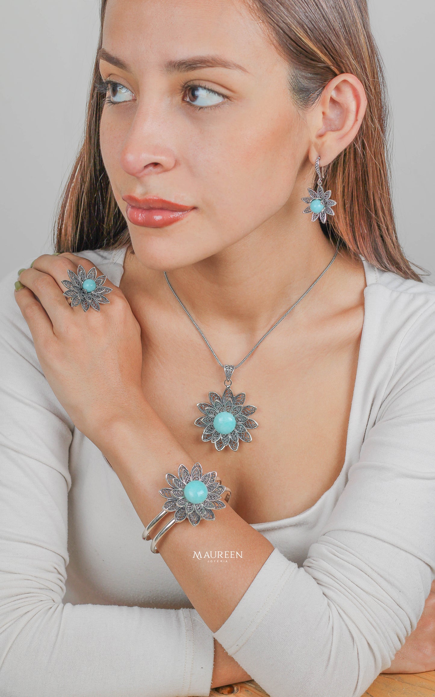 Juego flor piedra turquesa tejida - Plata