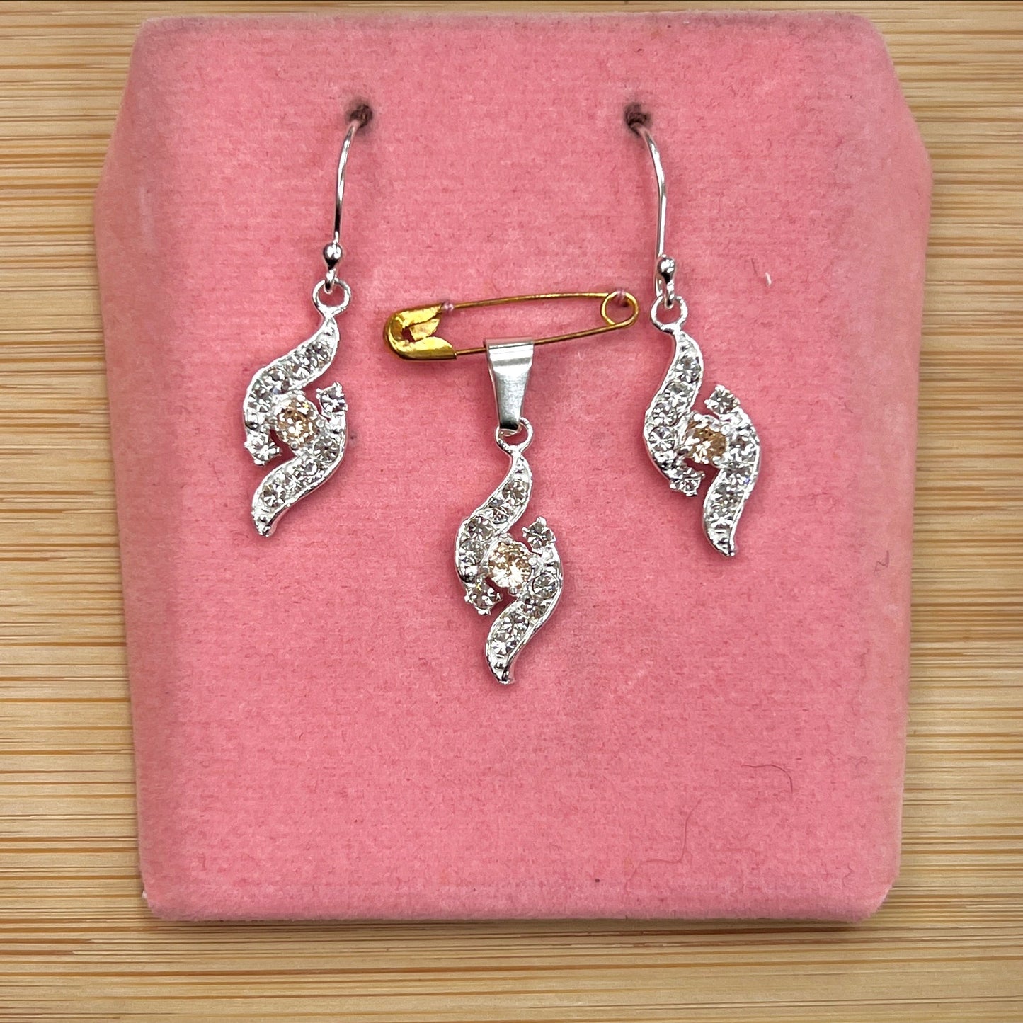 Juego S champagne circones colgante - plata