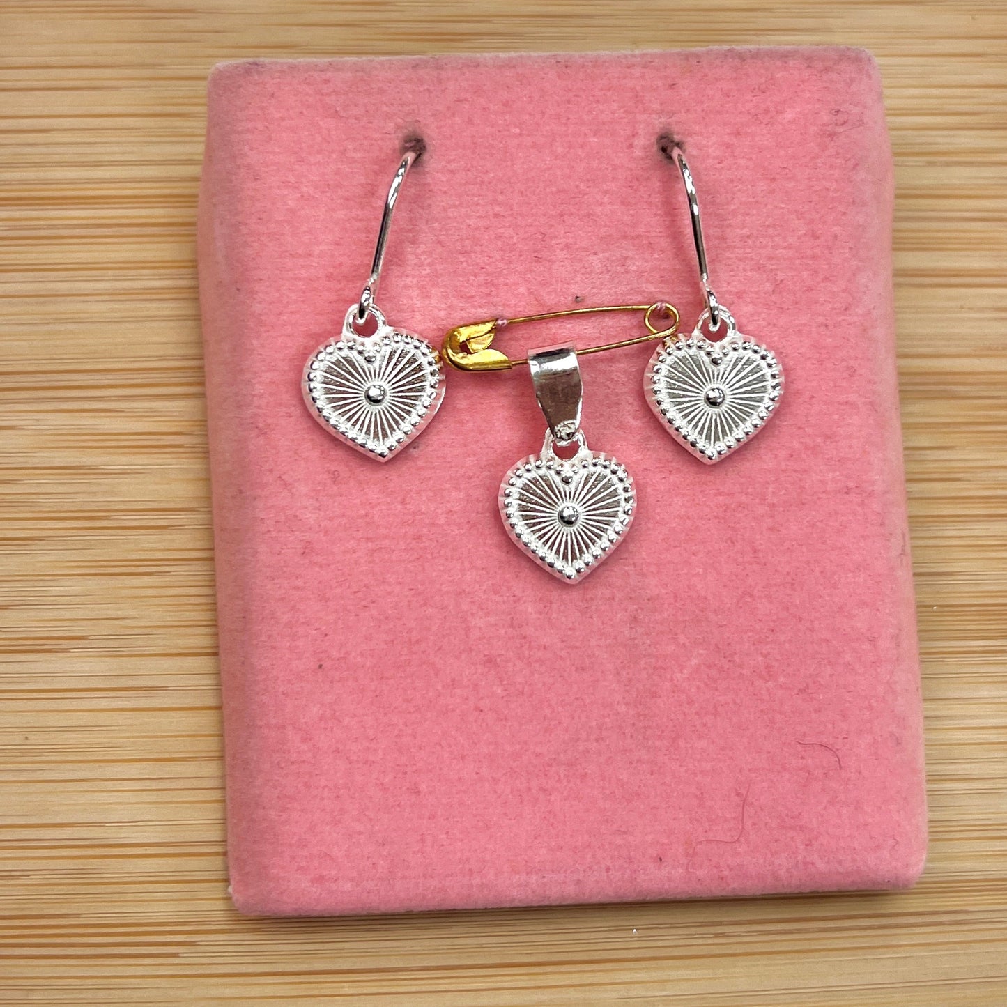 Juego corazon con rayas colgante - plata