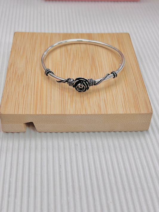 Puñera rosa con entorchado - plata quemada