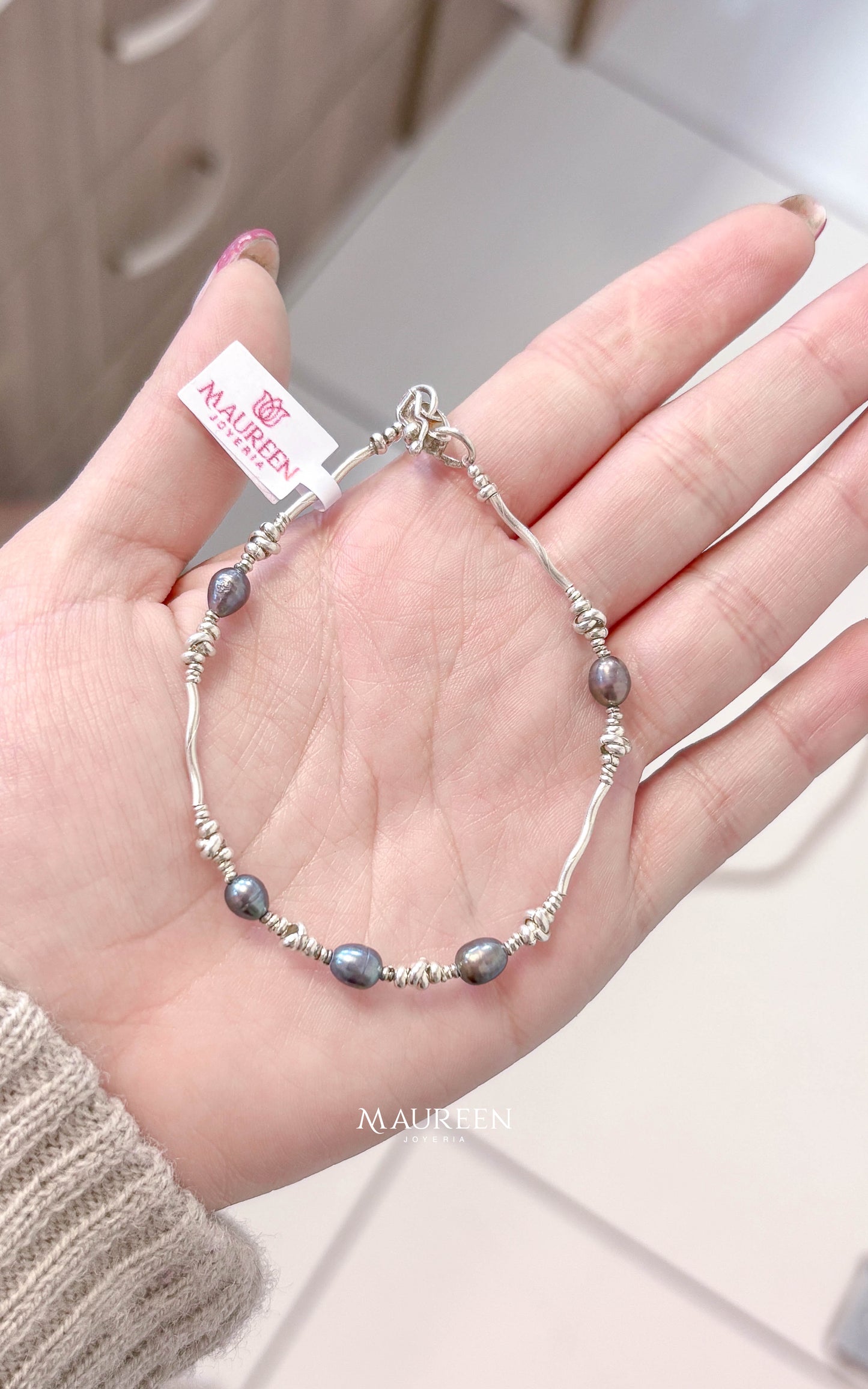Pulsera de perlas negras con tubos y shakira -Plata