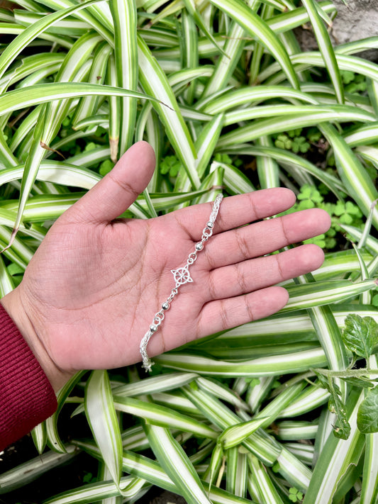 Pulsera cordon esferas y nudo de bruja - Plata