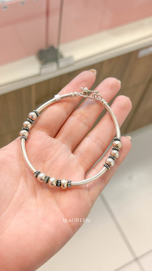 Pulsera puñera bolas, tubos y roscas - Plata quemada