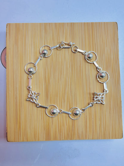 Pulseras delgadas nudo de bruja - plata