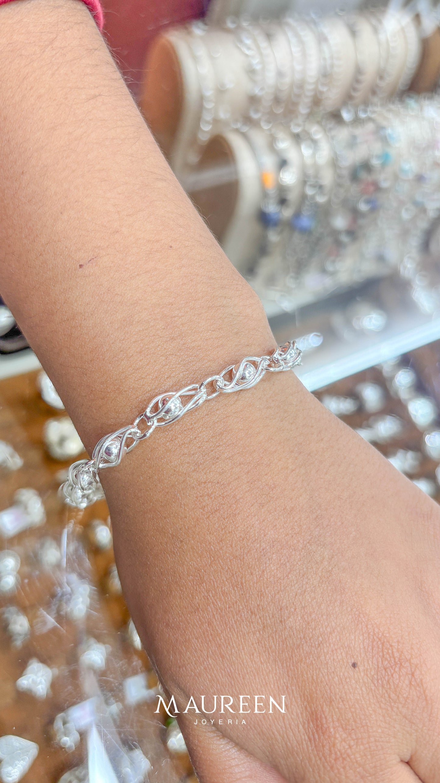 Pulsera esferas encapsuladas - plata
