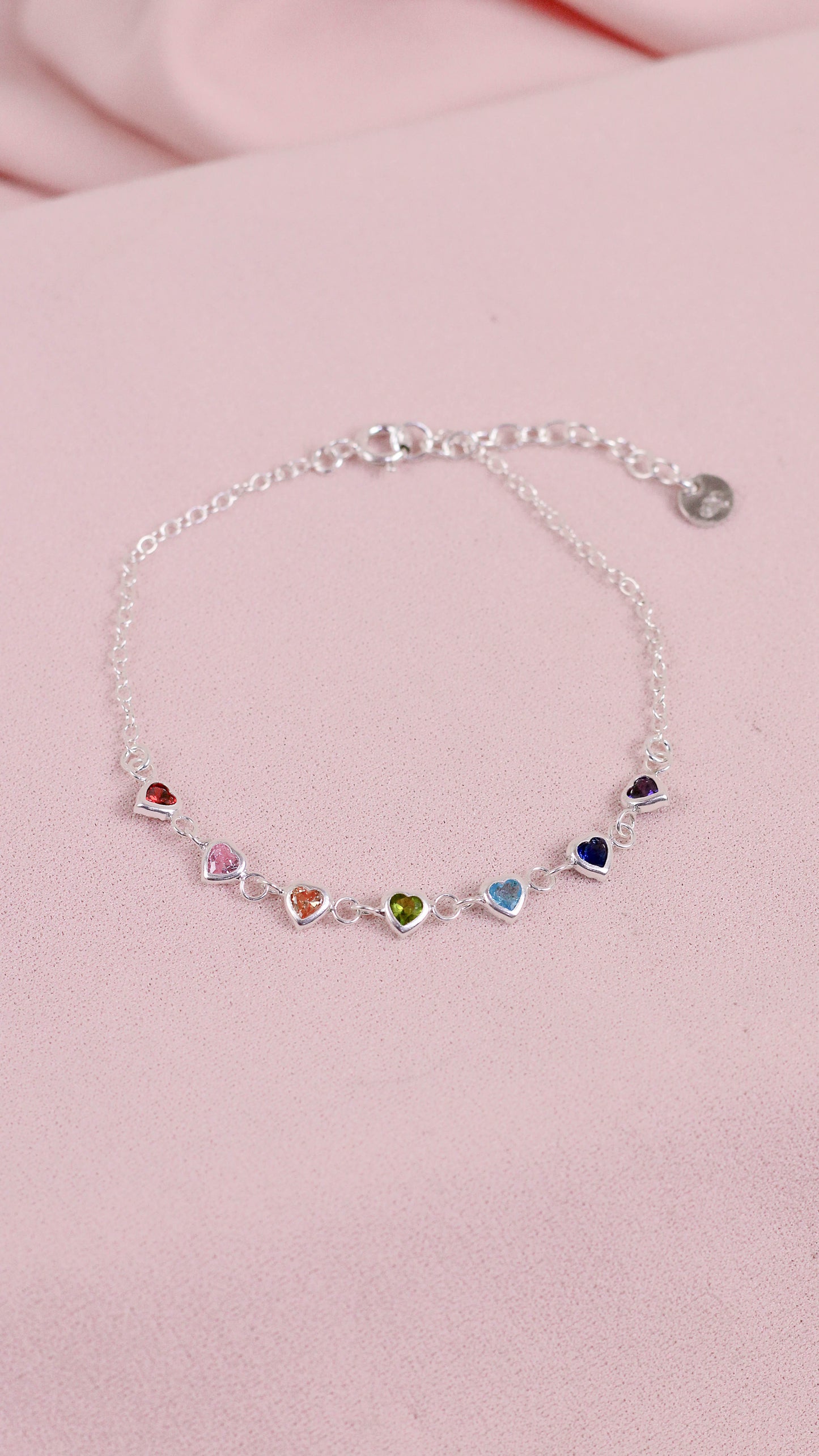 Pulsera 7 corazones multicolor - Plata