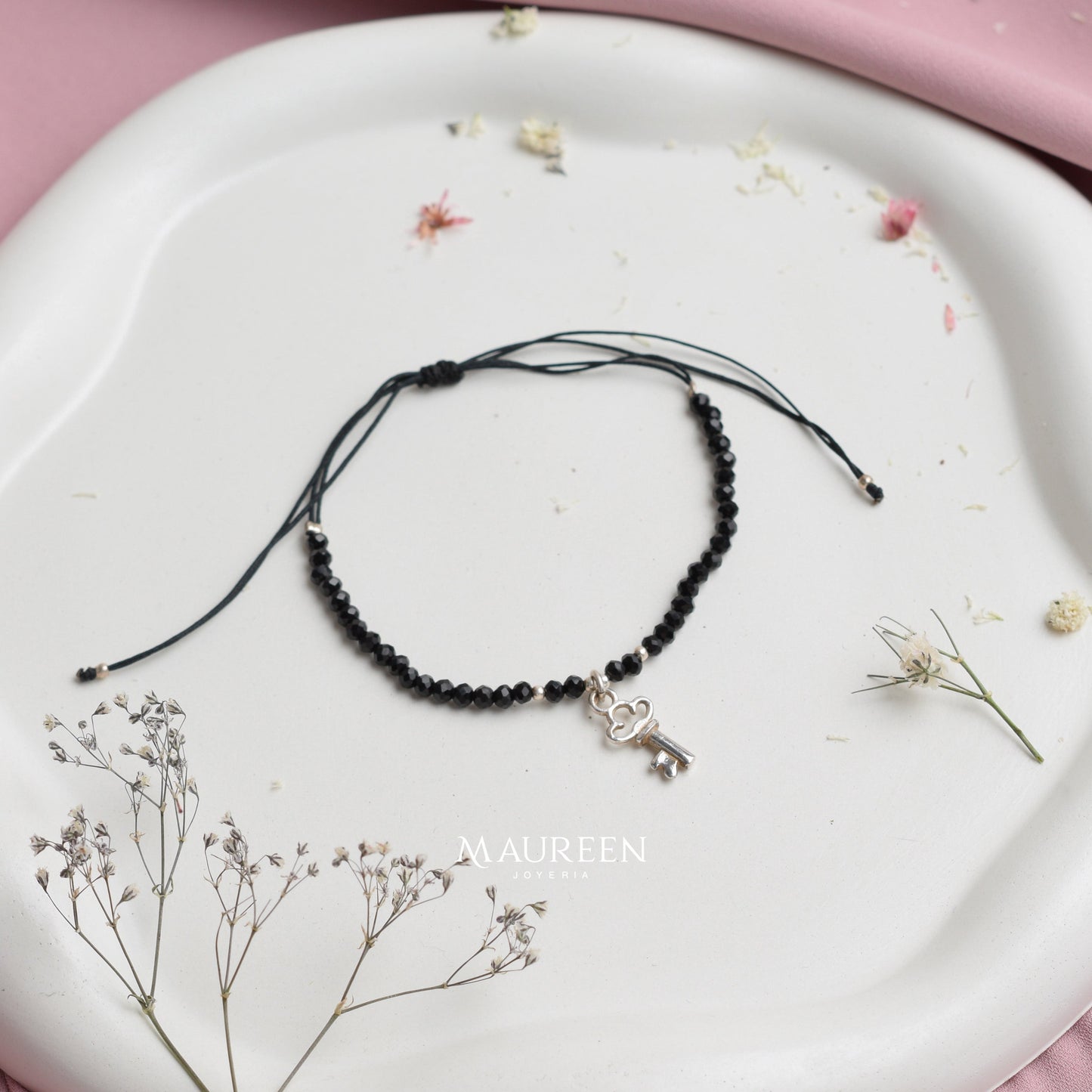 Pulsera de hilo con murano dije de llave - Plata