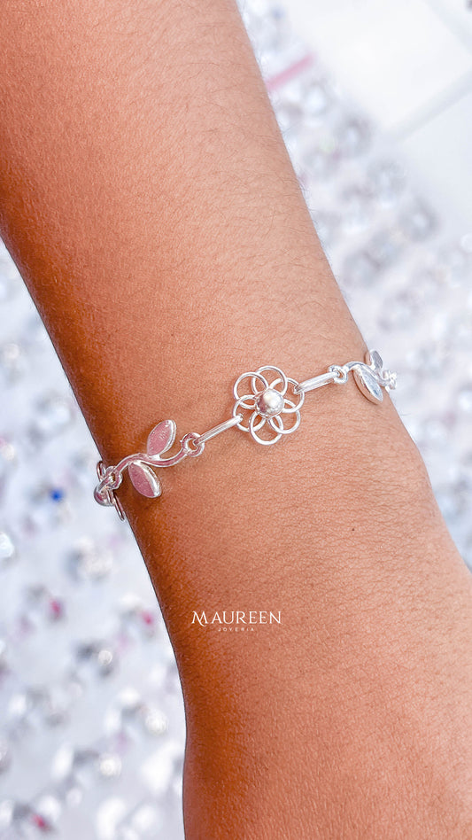 Pulsera ramas con flor torbellino calada - plata
