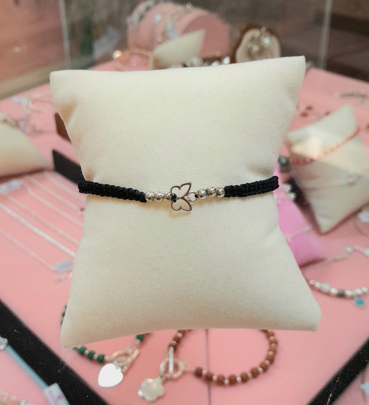 Pulsera ajustable tejida mariposa calada hilo negro - Plata