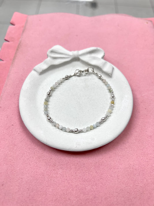 Pulsera piedra natural  con shakira - Plata