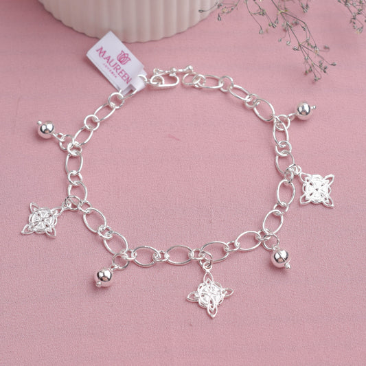 Pulsera dijes de nudo de bruja - Plata