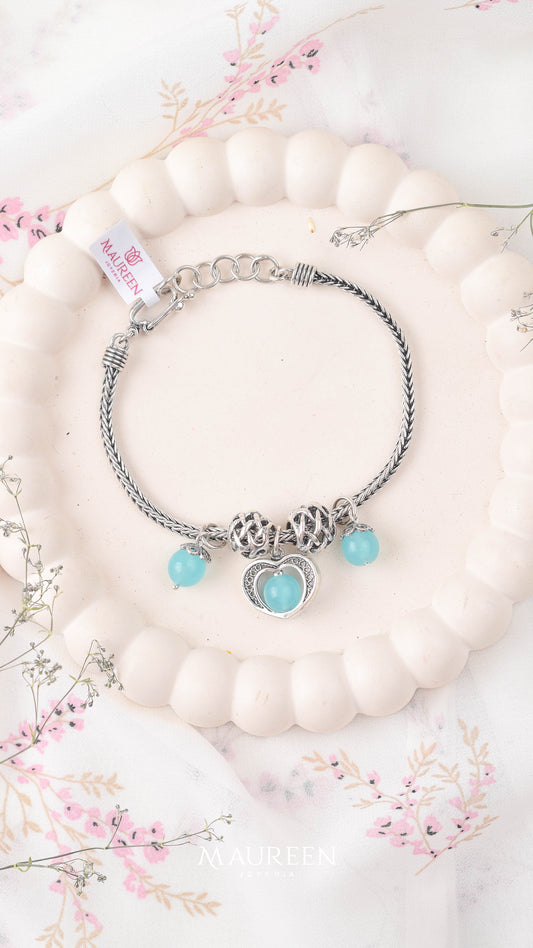 Pulsera espiga con dije corazon con piedras naturales - Plata quemada