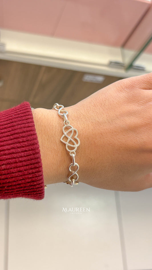 Pulsera corazon infinito con infinitos a los lados calado - plata