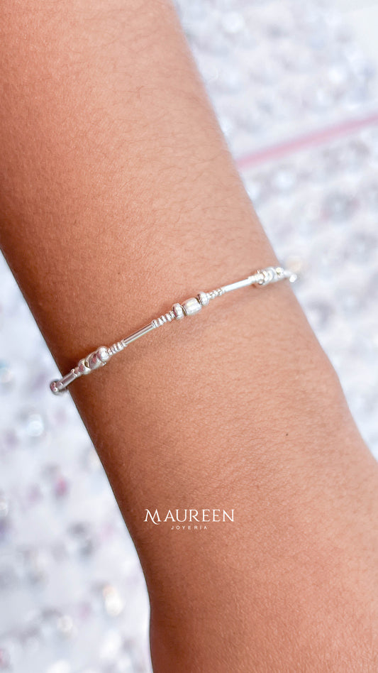 Pulsera chaquira medianas y pequeñas, arroz y tubos cortos - plata
