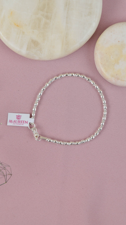 Pulsera chaquira gruesa con chaquira pequeña - plata