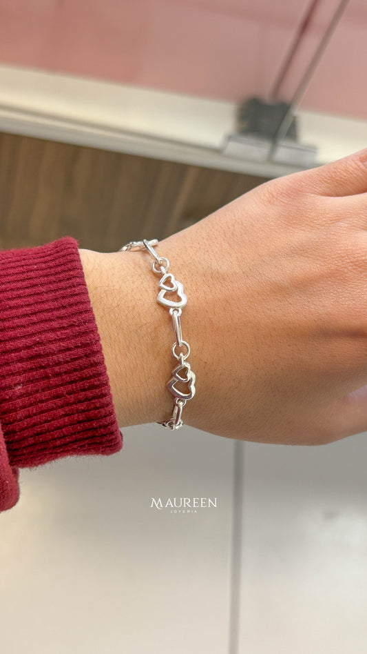 Pulsera corazon pequeño junto a corazon grande - plata