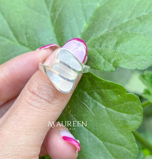 Anillo tres hojas piedra natural nacar - Plata