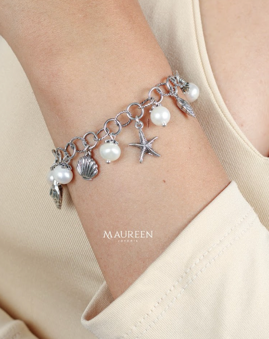 Pulsera entorchada perlas dijes mar - Plata quemada