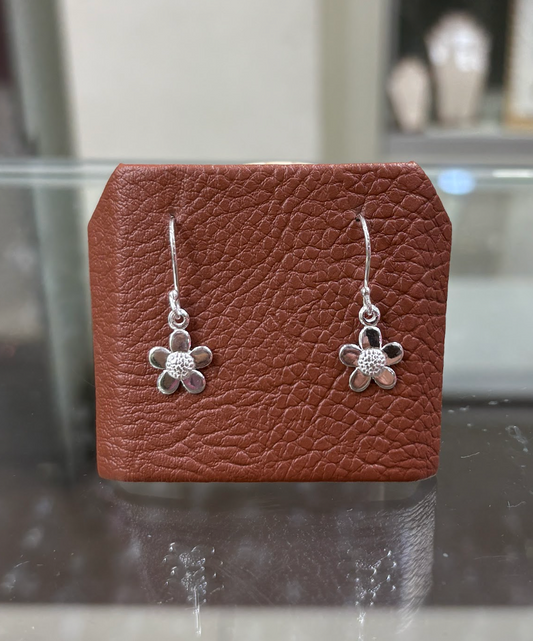 Arete flor 5 petalos lisos colgante -  Plata
