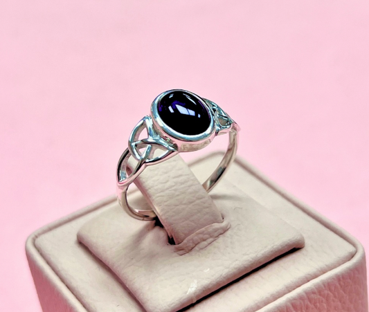 Anillo piedra natural amatista nudo de bruja - Plata